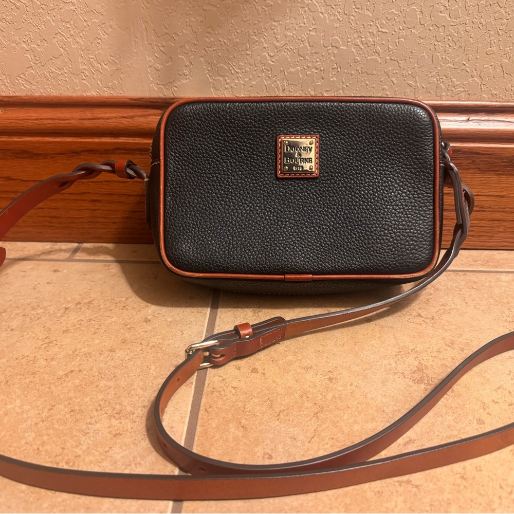 Dooney & Bourke Pebble Grain Leather Camera Crossbody Black